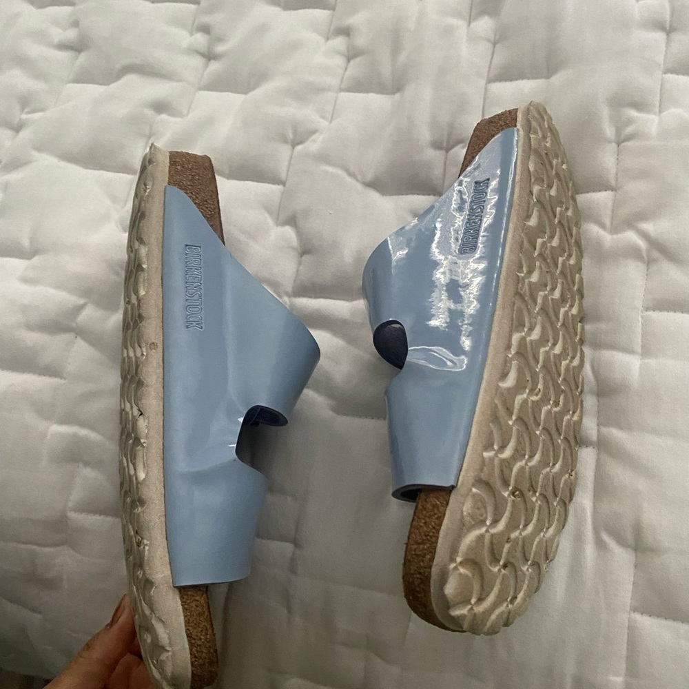 Good condition size 7 - Picture 3 of 3